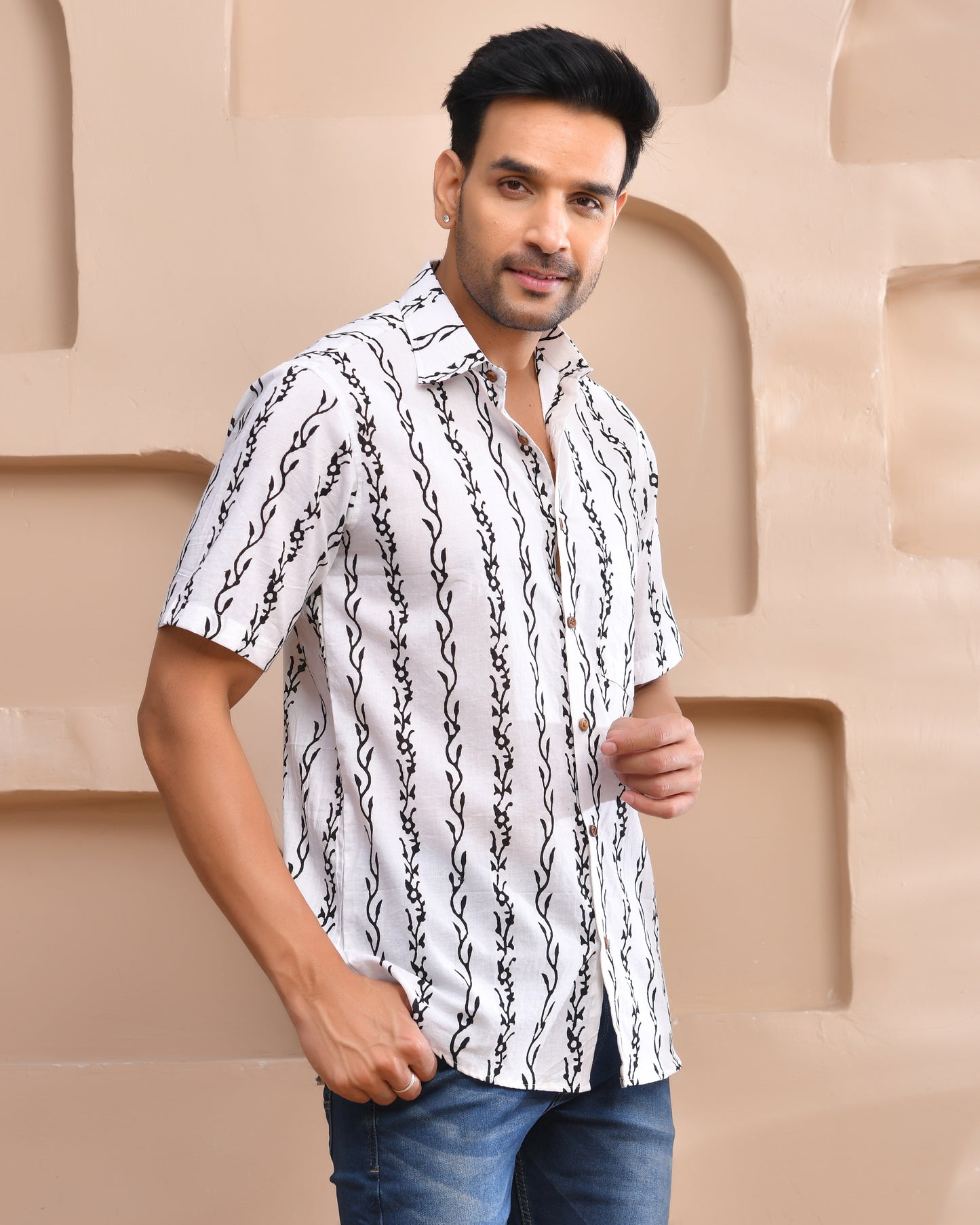 Men's shirt