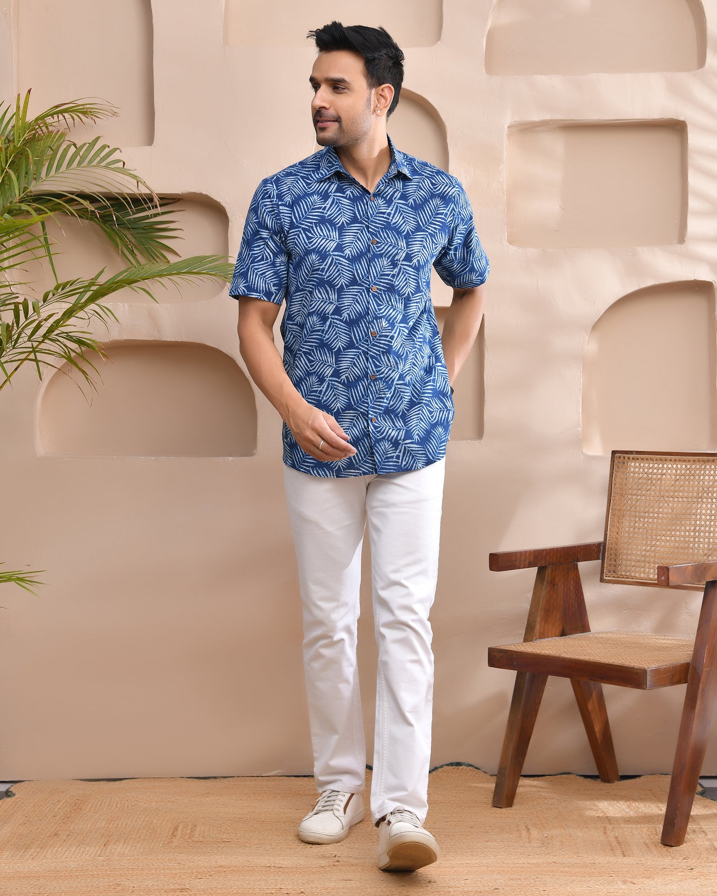 Men's shirt