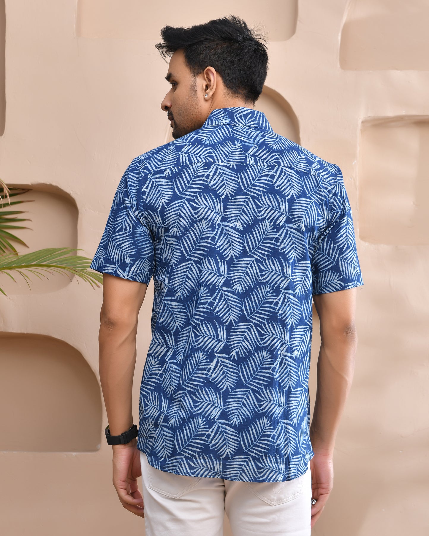 Men's shirt