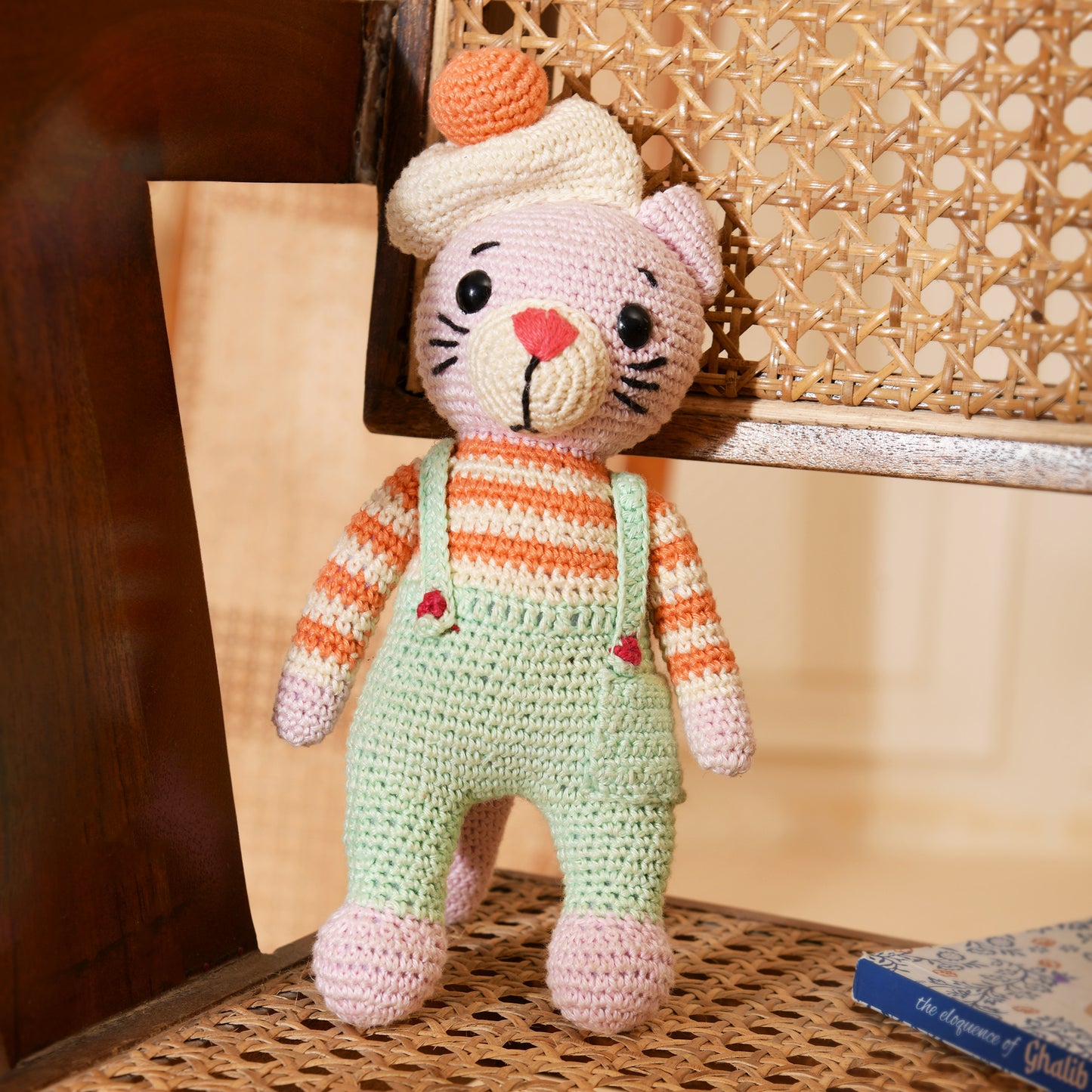 Woolen Cat